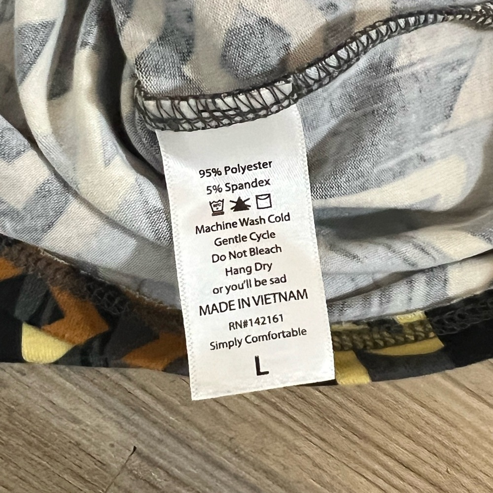 LuLaRoe Randy - Picture 4 of 5